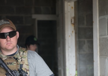 30 Soldiers Train for Overseas Deployment