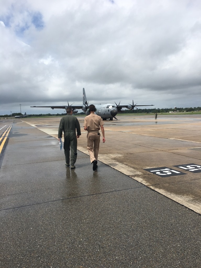 COMMANDER, NAVAL METEOROLOGY AND OCEANOGRAPHY COMMAND FLIES WITH HURRICANE HUNTERS