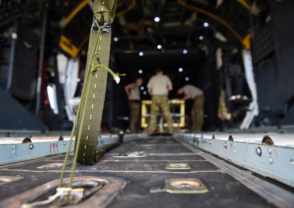 15th SOS loadmasters lock down cargo