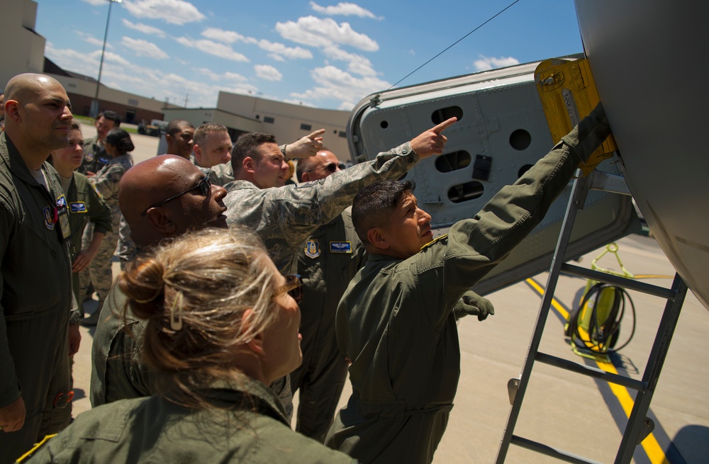 514th AES conducts annual egress training