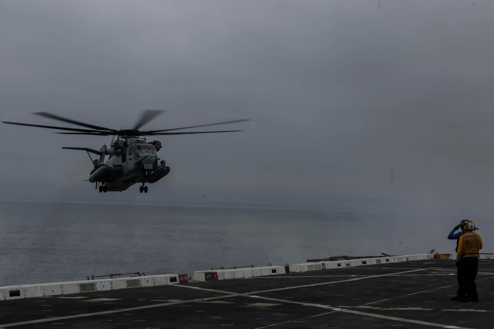 15th Marine Expeditionary Unit Embarks aboard America Amphibious Ready Group to begin final Certification Exercise