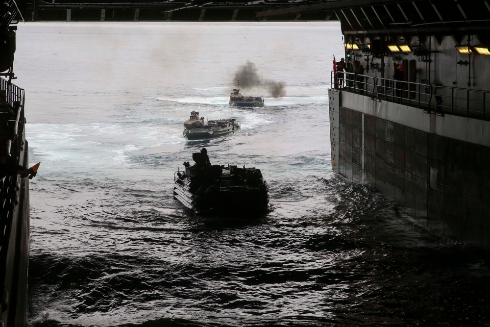 15th Marine Expeditionary Unit Embarks aboard America Amphibious Ready Group to begin final Certification Exercise