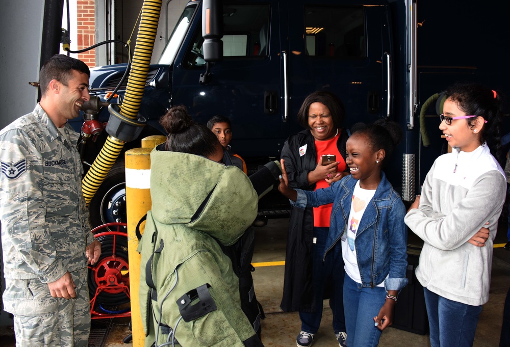 Thurgood Marshall Elementary Students Visit the Delaware Air National Guard Base