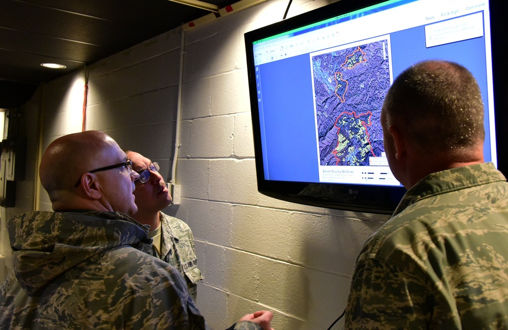 Intel Airmen play critical role fighting east Tennessee wildfires