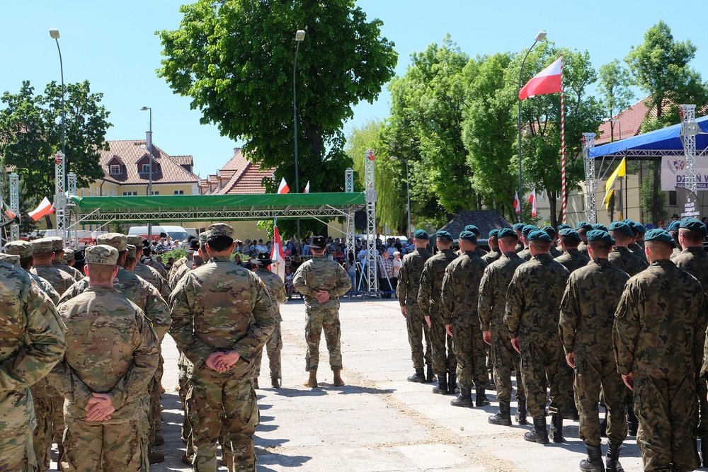 Battle Group Poland soldiers support Polish Veteran’s Day Celebration