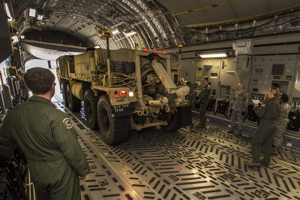 Joint Aerial Port and Army mobility exercise