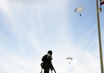 D-Day commemoration: "We will never forget our heroes"