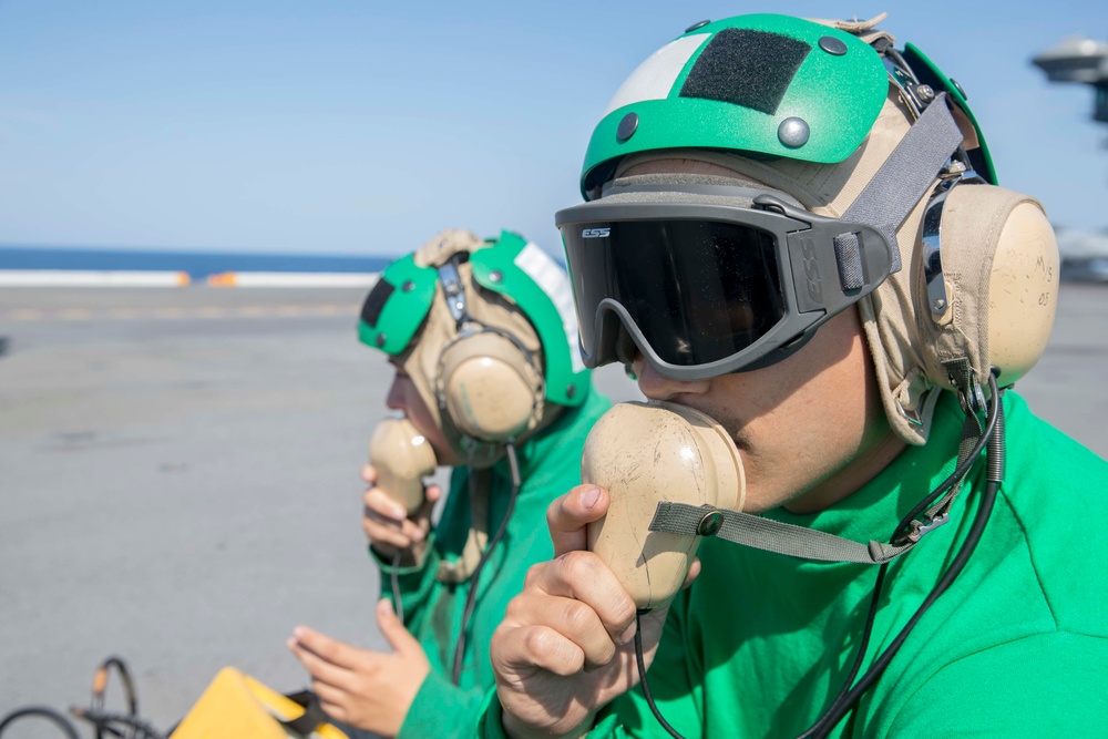 USS Abraham Lincoln (CVN 72)