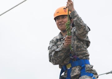 Alaska Guardsmen train at high and low ropes course