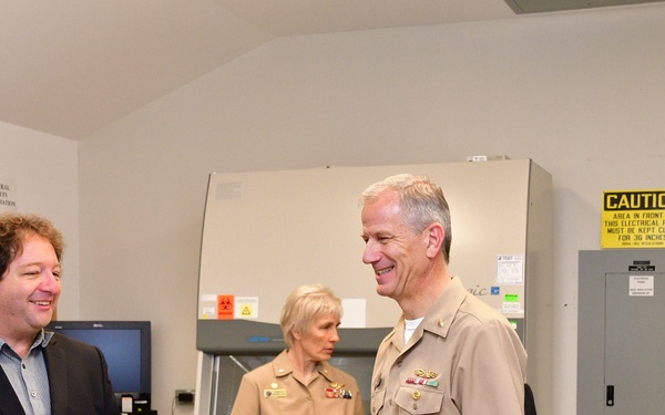 NMW Commander Visits NHRC