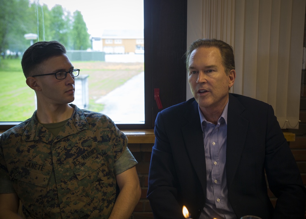 U.S. Representatives Abroad | Congressional Delegation visits Marine Rotational Force Europe 17.1