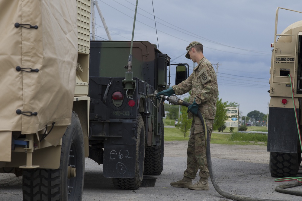 Soldier Fuels Humvee