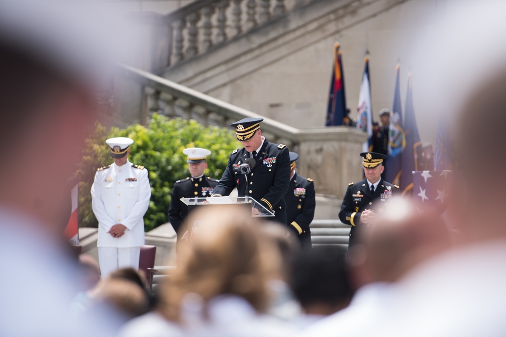 500 Festival honors Gold Star Families, service members at Indiana War Memorial