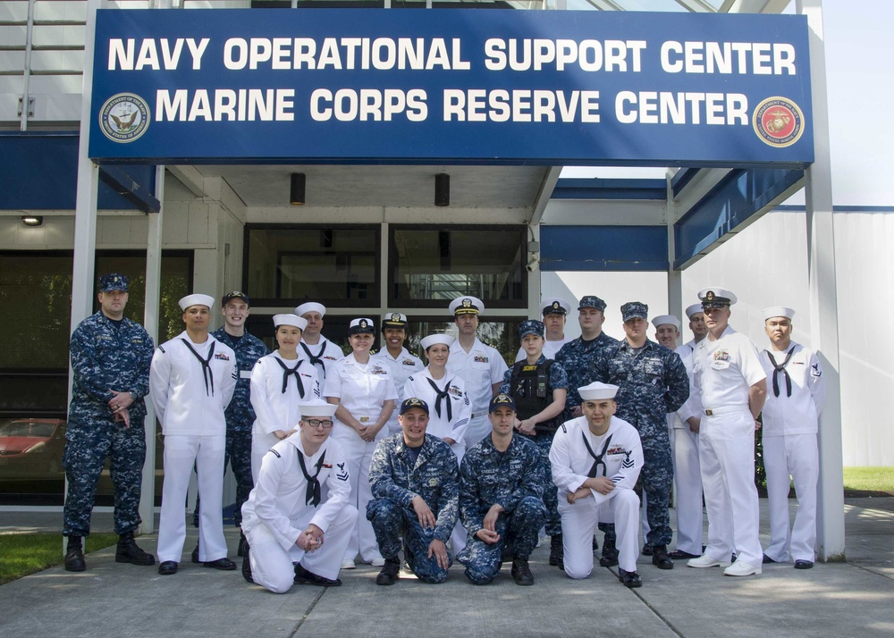 NOSC Portland Conducts Uniform Inspection