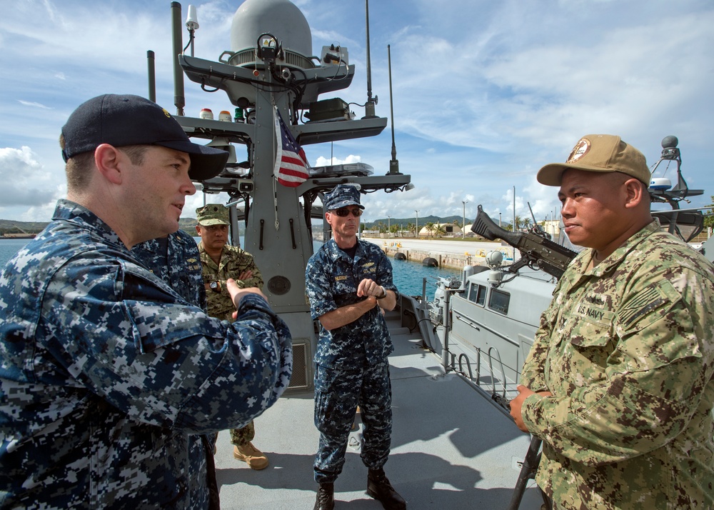 DVIDS - Images - U.S. 7th Fleet Commander's Training Symposium [Image 3 ...