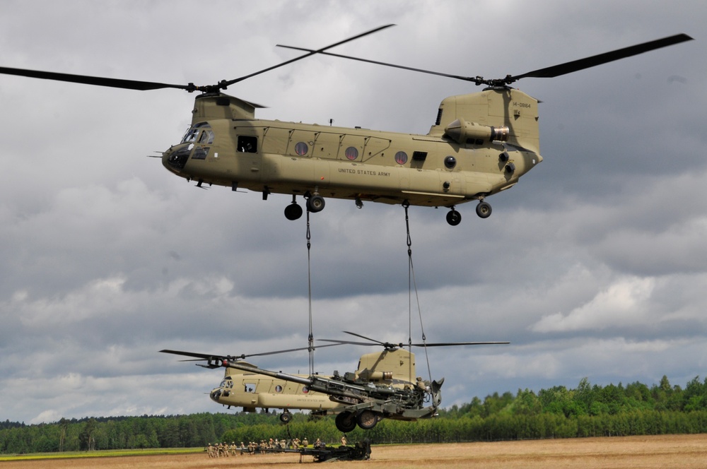 M777 Howitzer Sling Load Training in Orzysz Poland