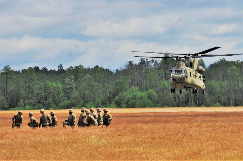 M777 Howitzer Sling Load Training in Orzysz Poland