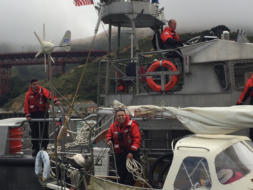 Coast Guard assists boater taking on water near Golden Gate Bridge