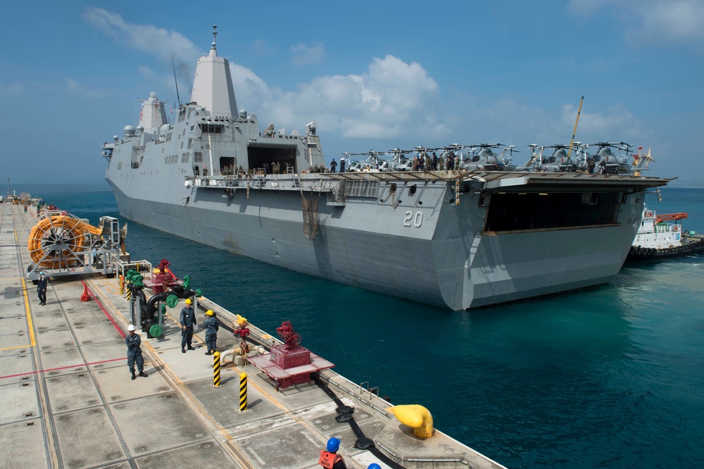 USS Bonhomme Richard Underway