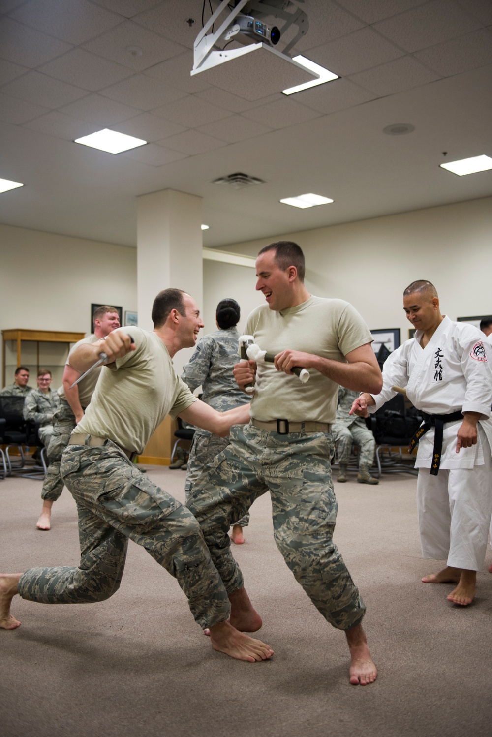 Kadena hosts MOFA Seminar: Airmen learn Okinawan History and Culture