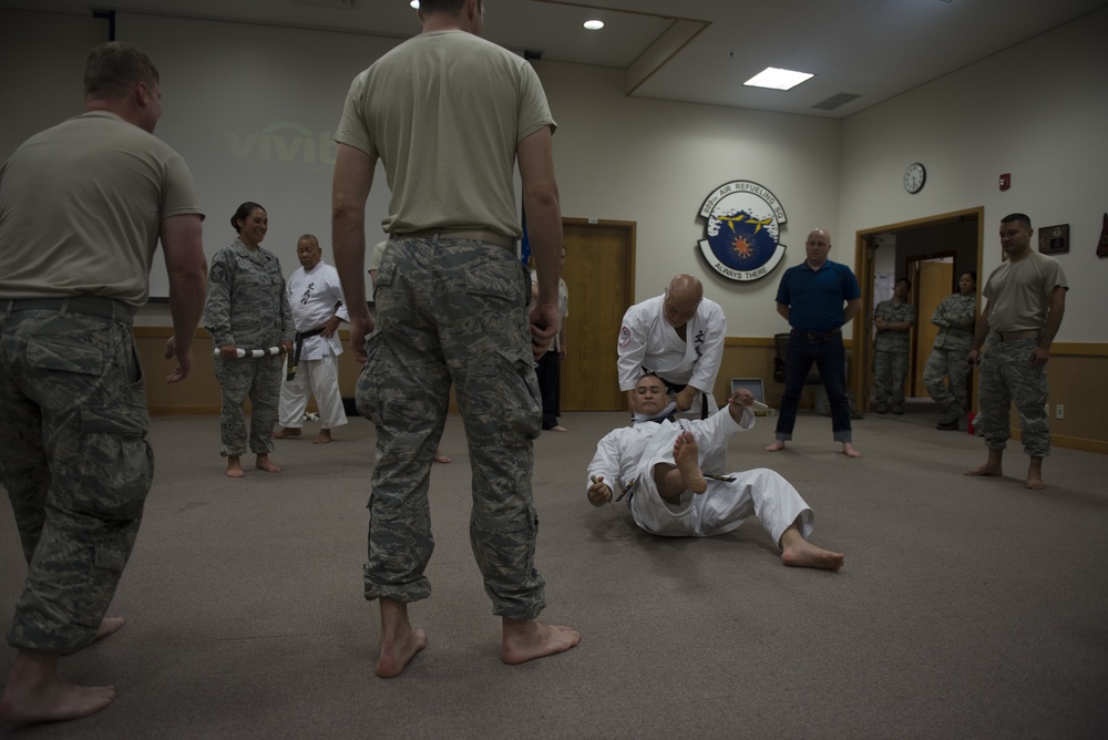 Kadena hosts MOFA Seminar: Airmen learn Okinawan History and Culture