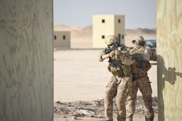 CENTCOM EOD teams link up for joint service field training