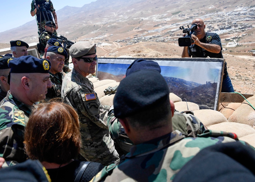 USCENTCOM commander visits Dahr Al Jabl overlook (Arsal, Lebanon)
