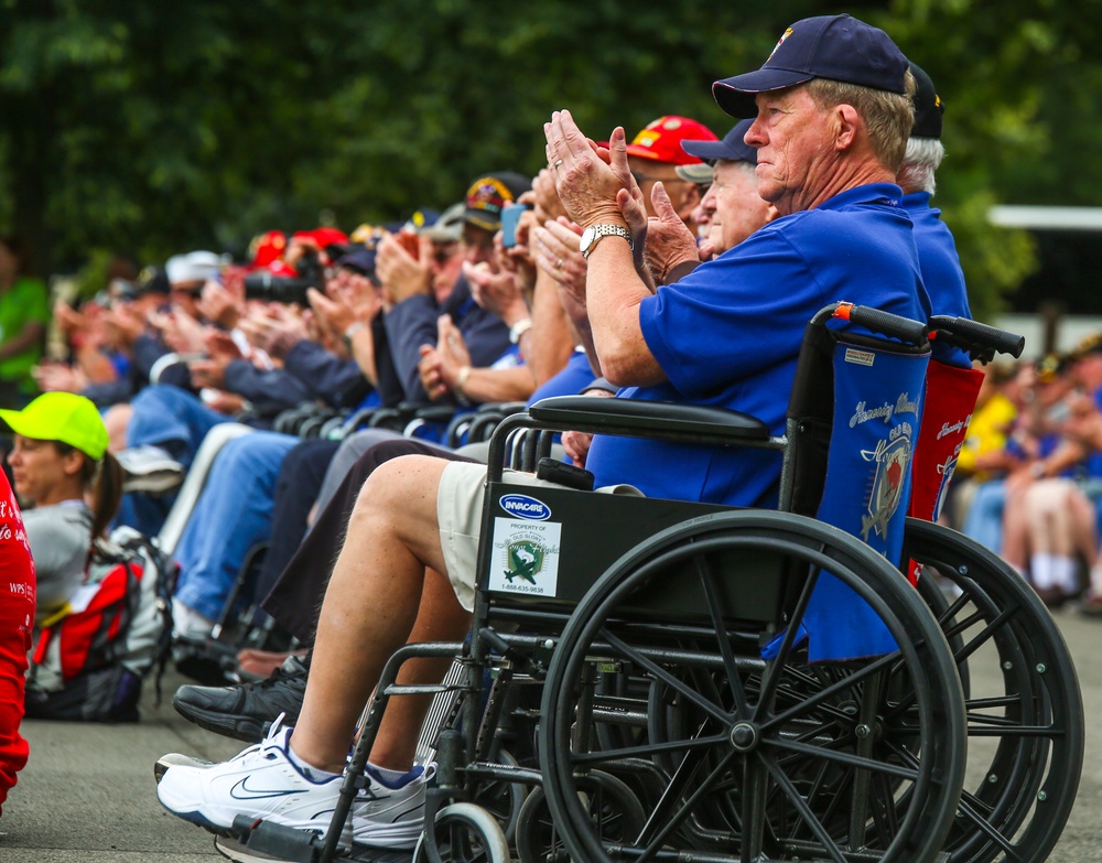 Old Glory Honor Flight Northeast Wisconsin comes to town