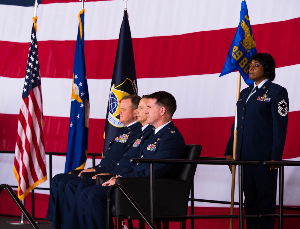 McClanahan assumes command of 489th Bomb Group