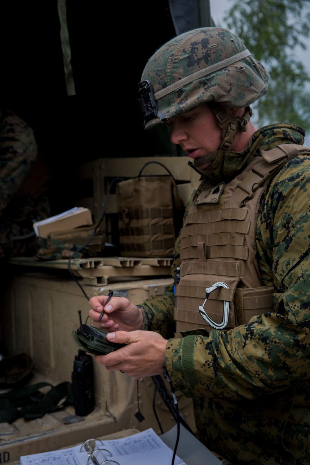 Fire direct controlmen take charge during Exerise Saber Strike 17