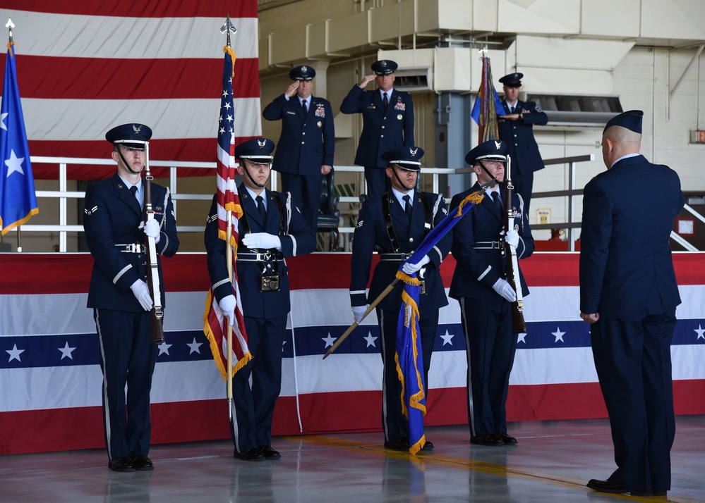 Col. Spencer assumes command