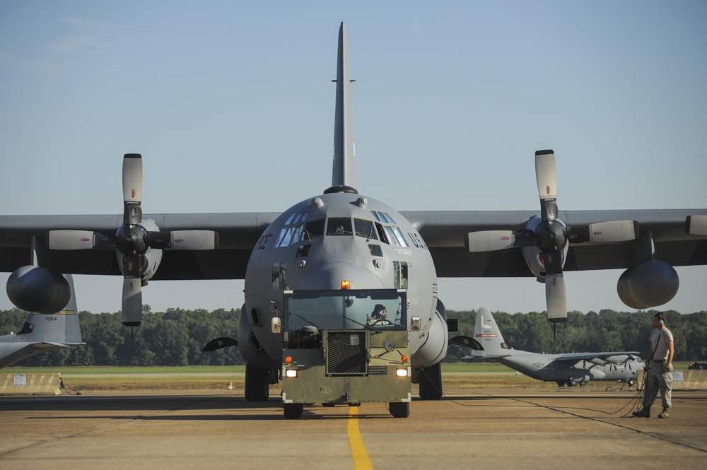 913th Airlift Group Gets Black-Letter Status