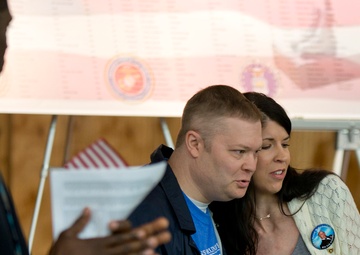 Citizens honor fallen heroes