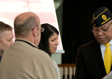 Citizens honor fallen heroes