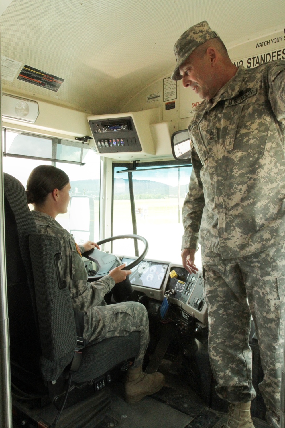 Master Sgt. mentors Soldiers during drivers' training