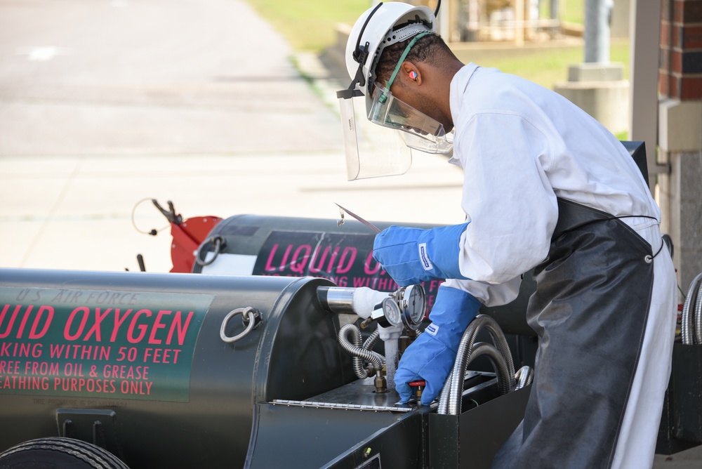 Liquid Oxygen Tank Filling