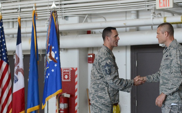 Chief Louk speaks to 132d Wing