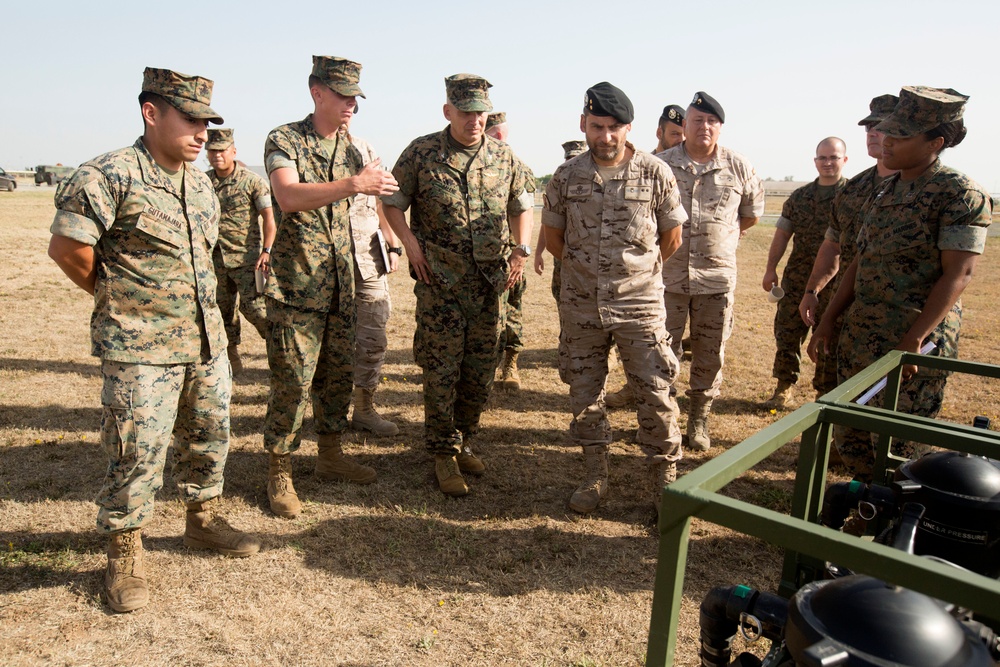 SPMAGTF-CR-AF CO welcomes SEADA CO to Marine Corps Static Display