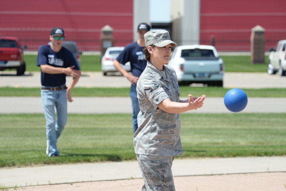 119th Wing recruiters prepare new recruits for basic training