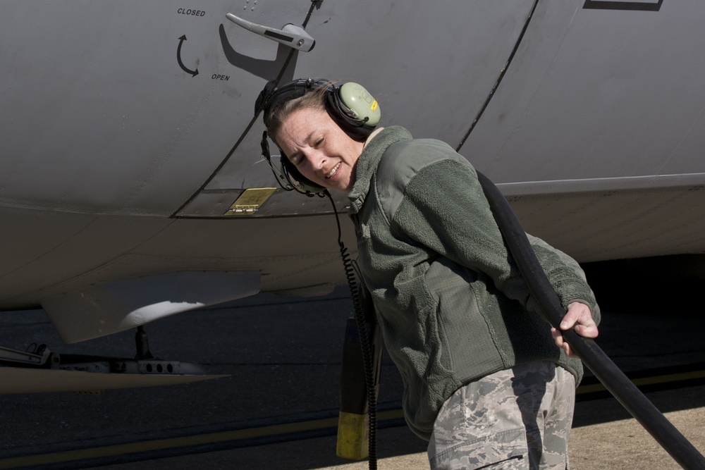 913 AG flies final C-130H Model mission