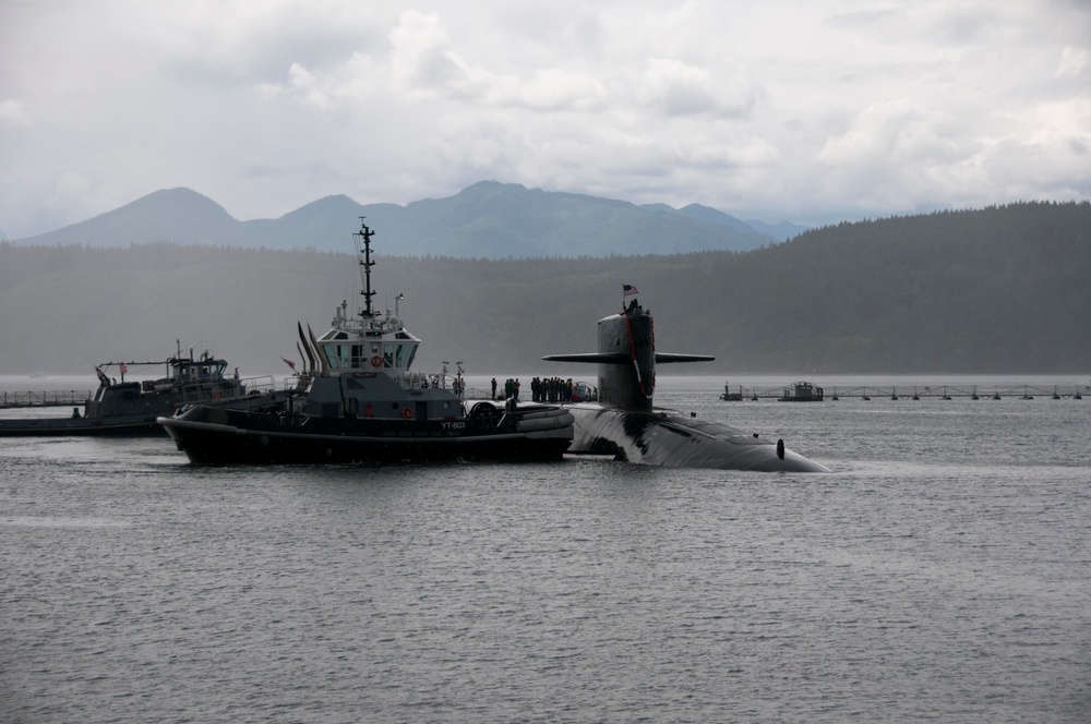 USS Nebraska (SSBN 739) Returns from Sea Trials