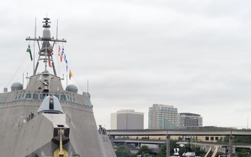Navy, Vessels Depart Portland at Close of Fleet Week