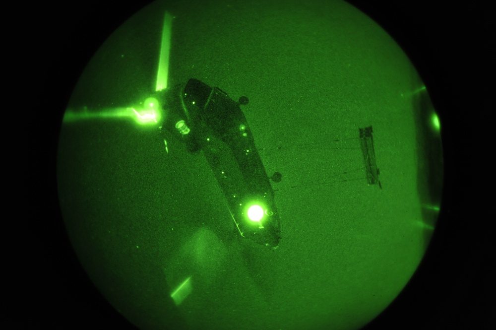 Sling-Loading Chinooks at Fort McCoy