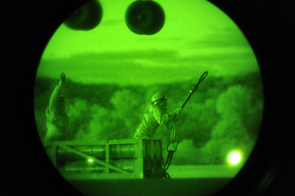 Sling-Loading Chinooks at Fort McCoy