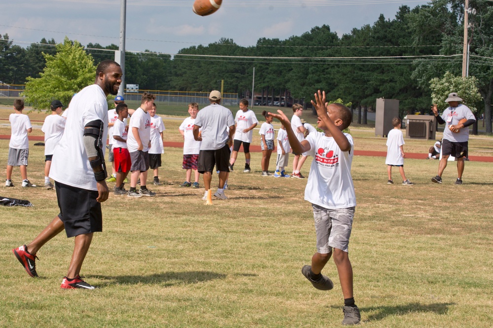 NFL hero comes to Little Rock