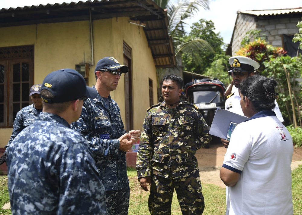 USS Lake Erie (CG 70) in Sri Lanka