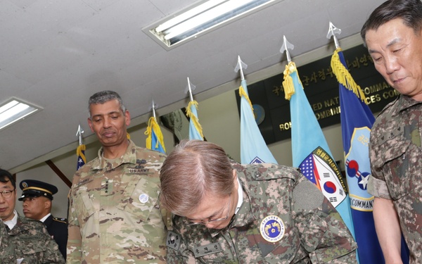 ROK President Moon visits USAG Yongsan