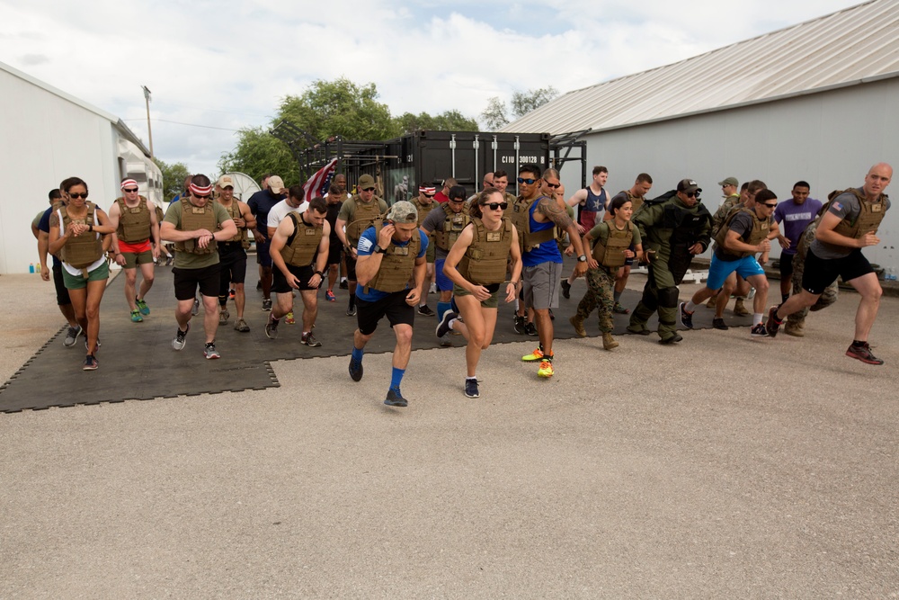 SPMAGTF-CR-AF Marines Commemorate Memorial Day with "Murph" Challenge