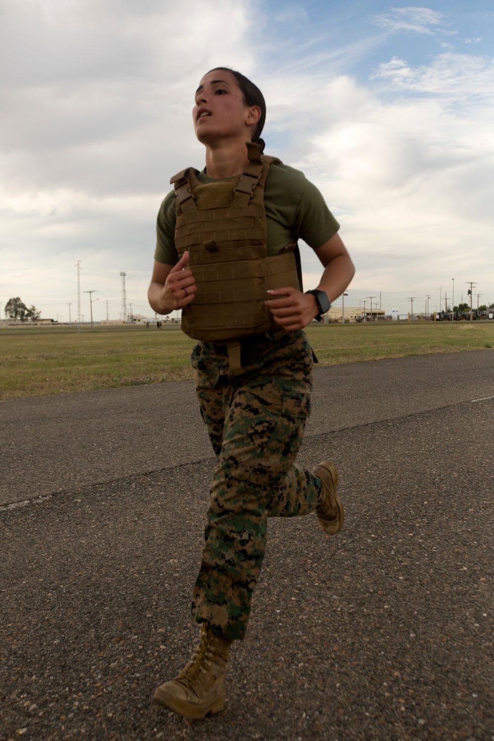 SPMAGTF-CR-AF Marines Commemorate Memorial Day with "Murph" Challenge