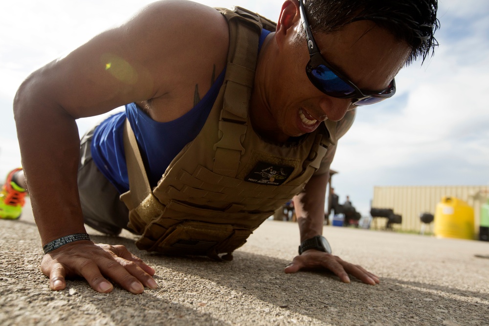 SPMAGTF-CR-AF Marines Commemorate Memorial Day with "Murph" Challenge